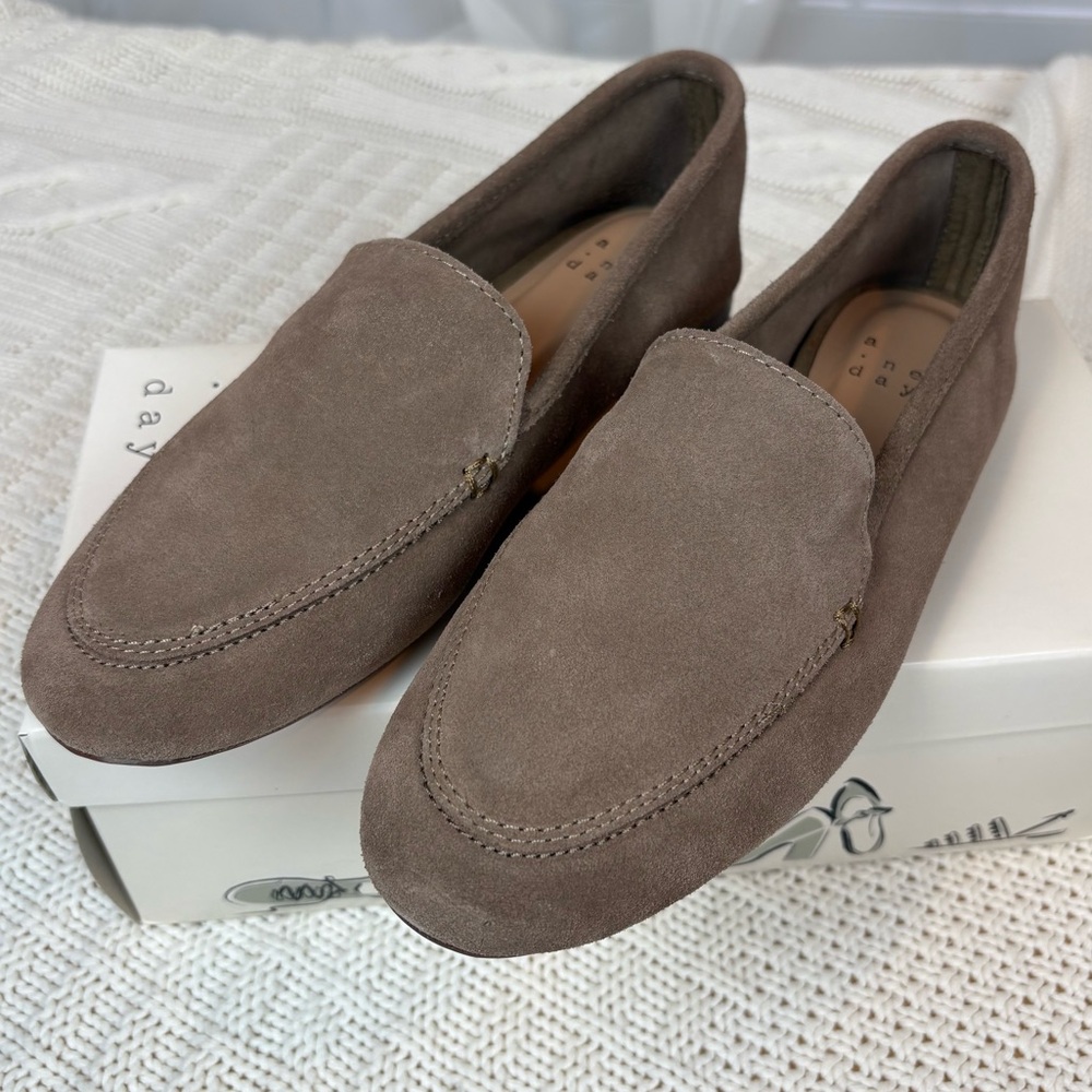 Taupe Leather Suede Loafers by A New Day Like New in Box Preppy Classic Timeless - Picture 2 of 9